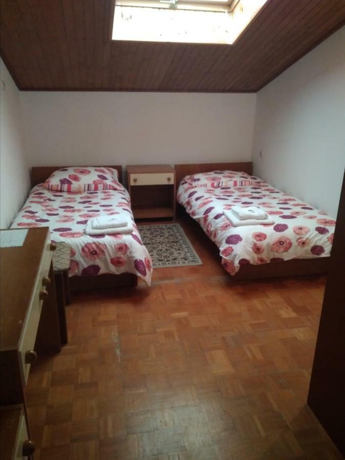 Hotel Gostisce Oddih Solkan Exterior foto